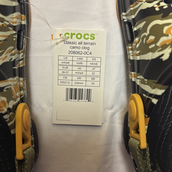 CROCs Camo - Black, Green, Tan - Picture 2 of 5